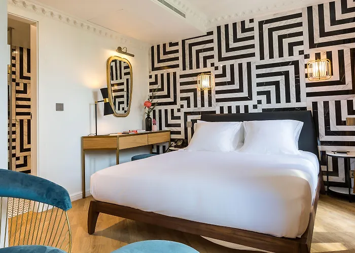 Rose Bourbon Hotel 3*