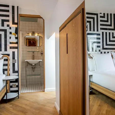 Otel Rose Bourbon Paris