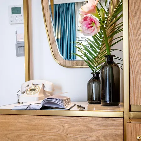 Otel Rose Bourbon 3*