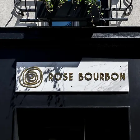 Rose Bourbon Paříž
