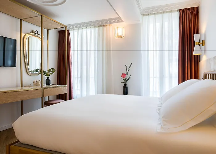 Rose Bourbon Hotel 3*