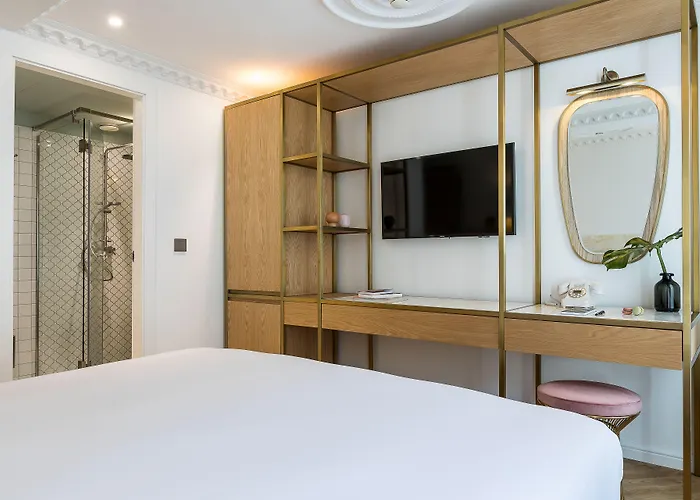 Rose Bourbon 3* París