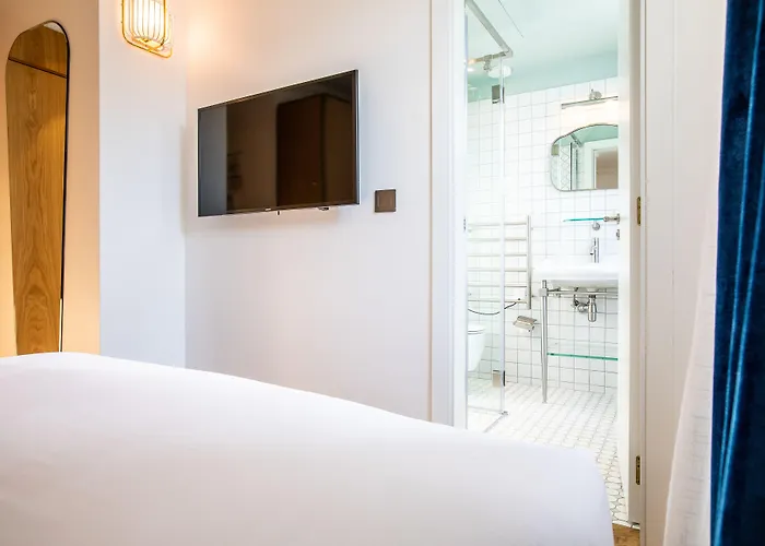Rose Bourbon Hotell 3*