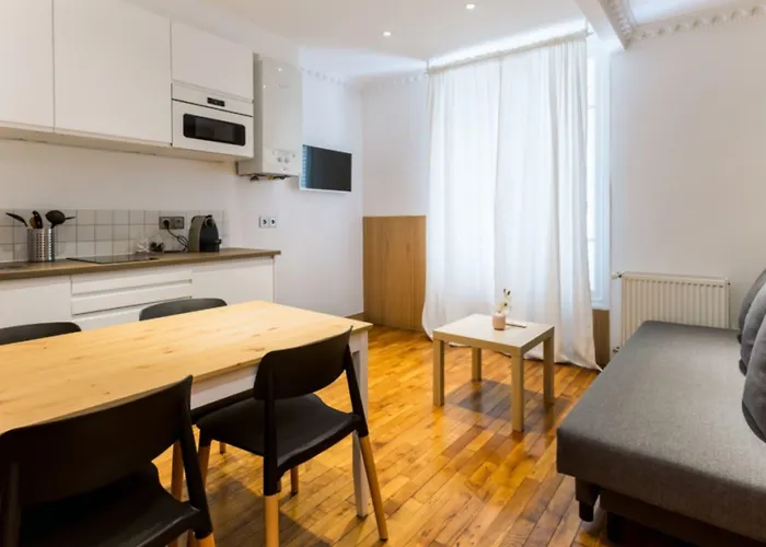 Rose Bourbon 3* París