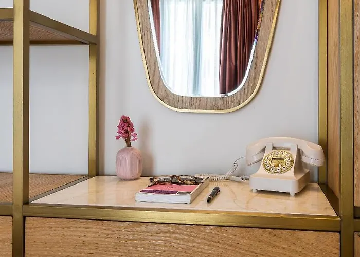 Rose Bourbon Hotel 3*