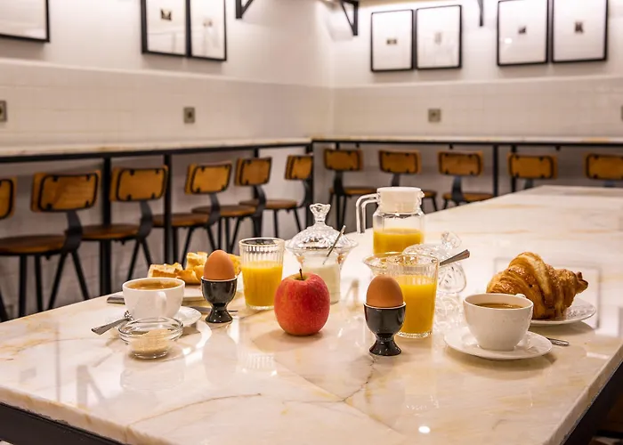 Rose Bourbon Hotel 3*